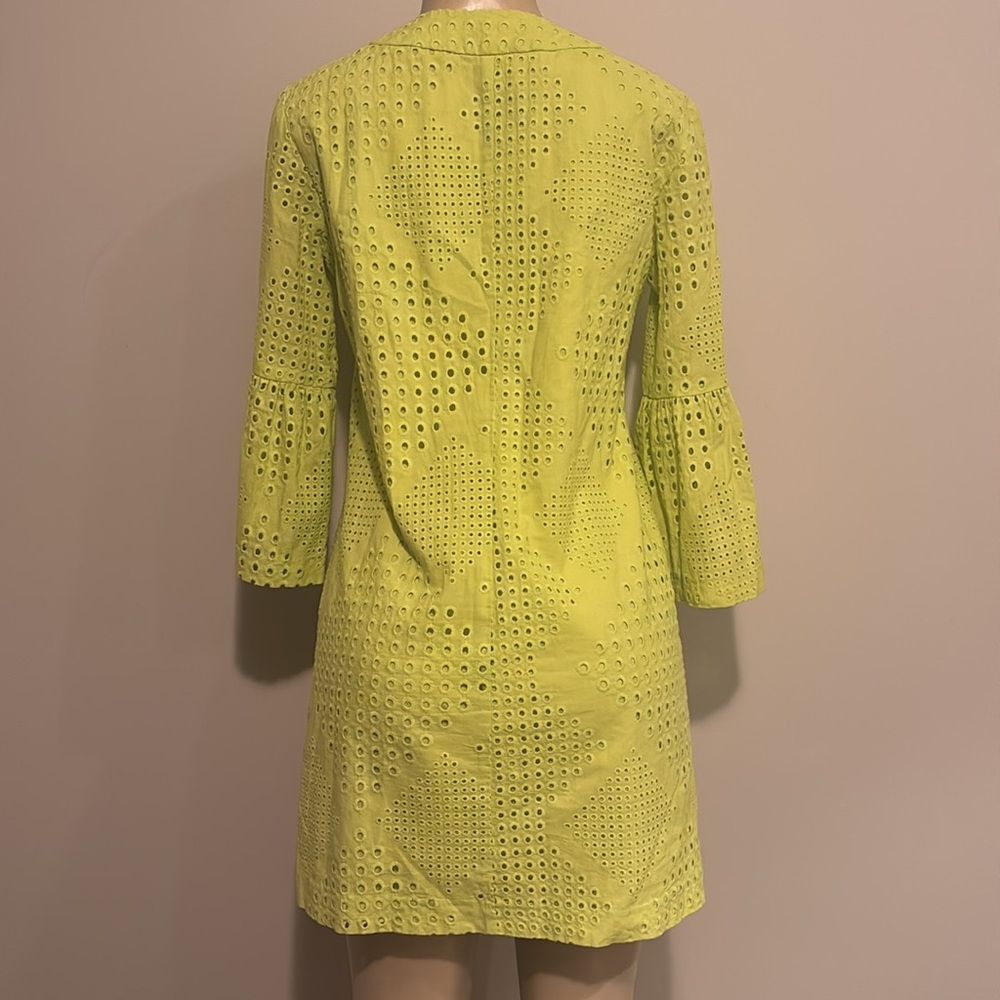 Trina Turk Bonita Eyelet Bell Sleeve Shift Dress size 4 - Picture 5 of 7